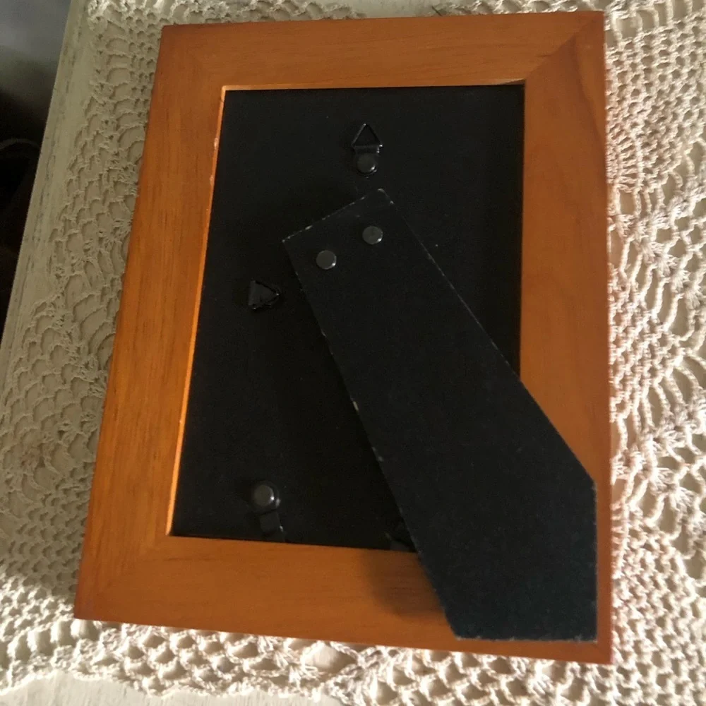 Wood Picture Frame Easel Back